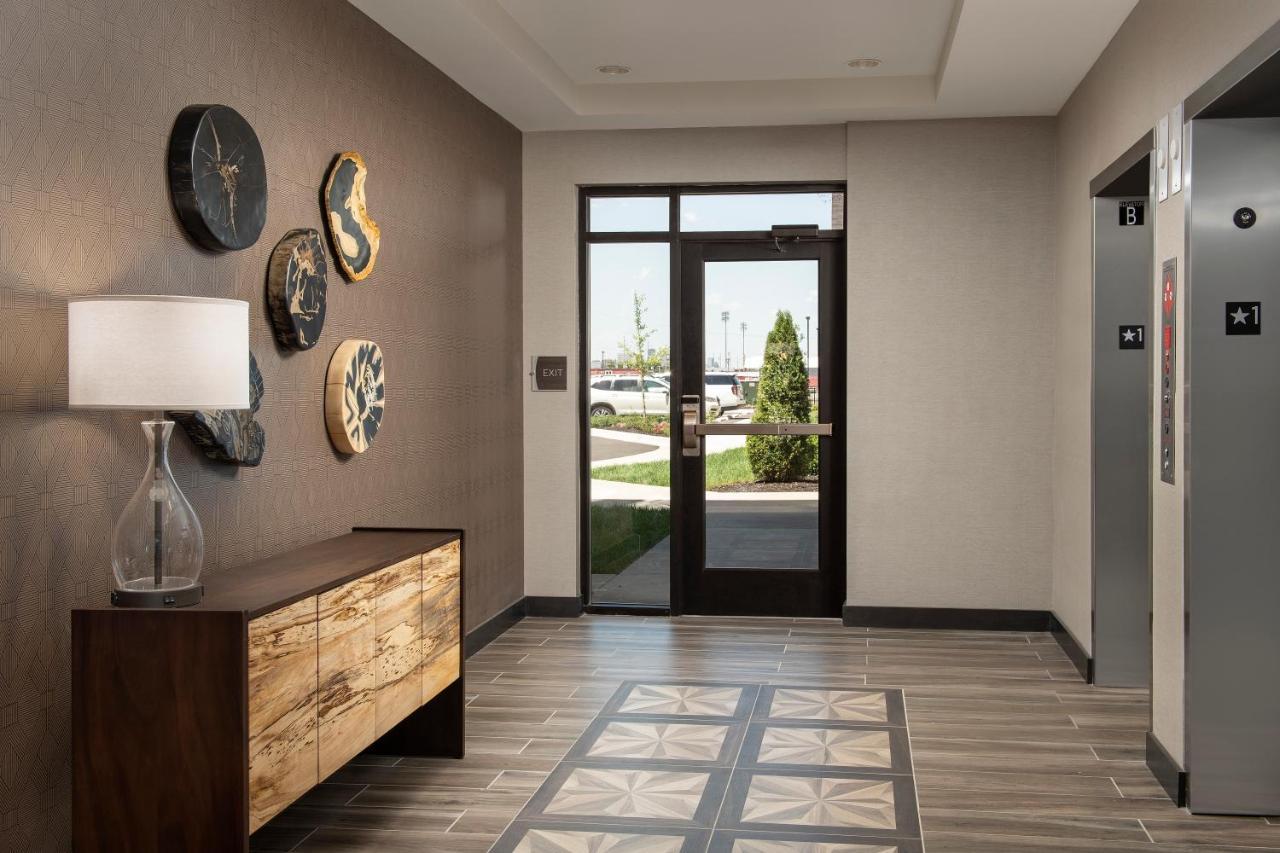 Homewood Suites By Hilton Louisville Airport Exteriör bild