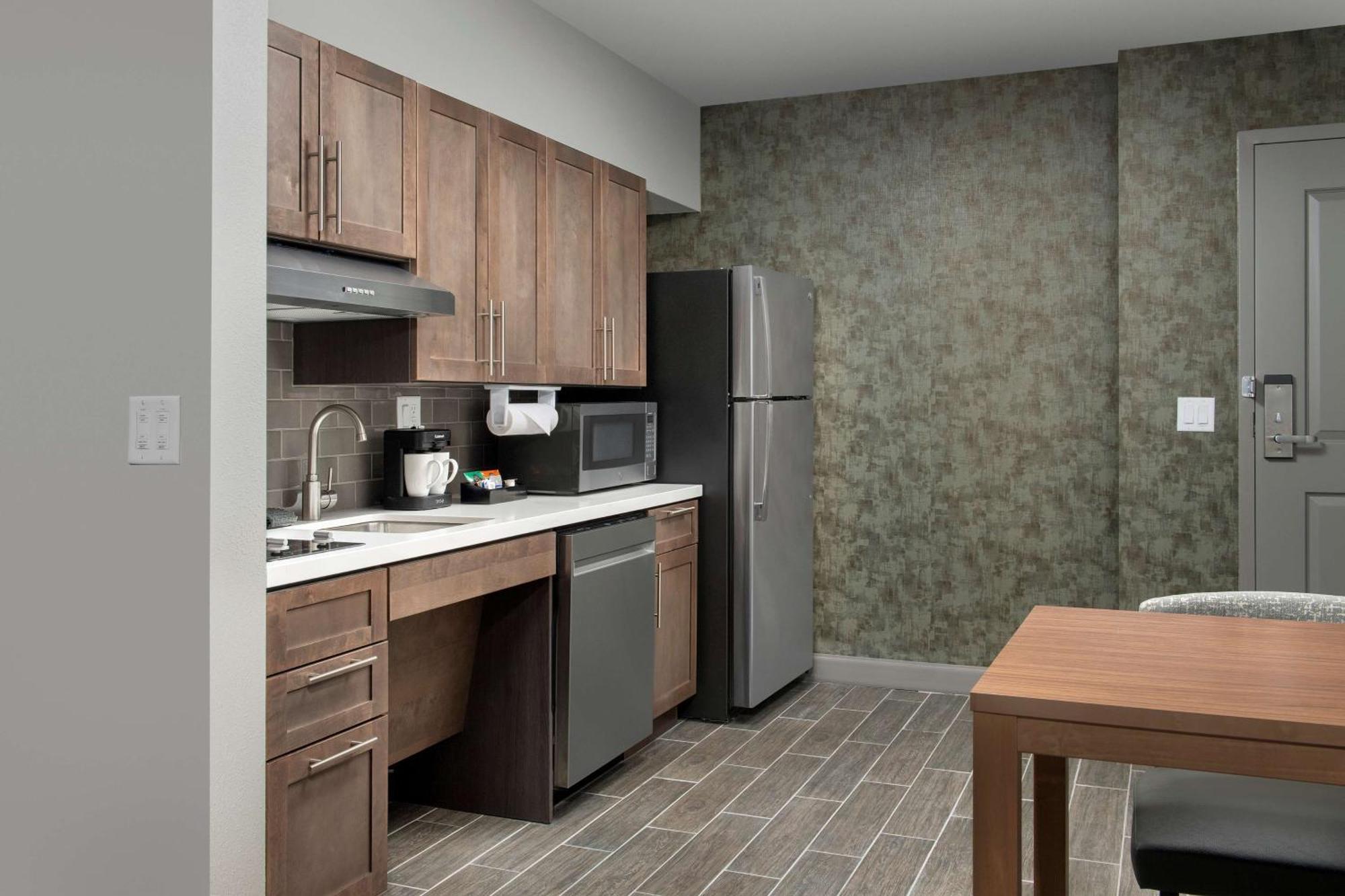 Homewood Suites By Hilton Louisville Airport Exteriör bild